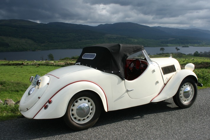 Oldtimer im ‚Land der 1.000 Berge‘: SKODA startet mit faszinierenden Autos bei ‚Sauerland Klassik‘ Oldtimer im ‚Land der 1.000 Berge‘: SKODA startet mit faszinierenden Autos bei ‚Sauerland Klassik‘