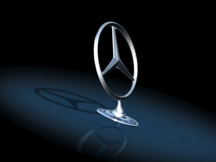 Musterfeststellungsklage gegen Daimler eingereicht / Verbraucheranwälte warnen vor Musterklage für Mercedes-Käufer