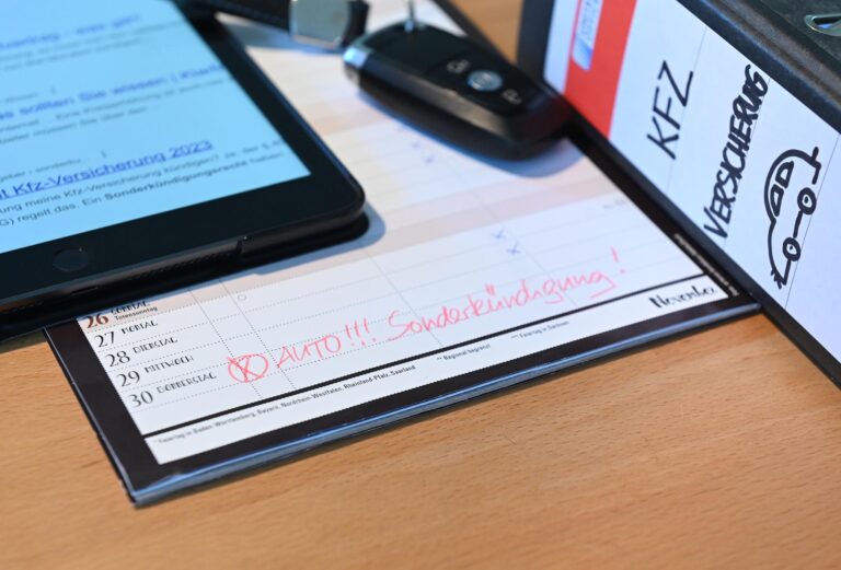 Auch nach dem Stichtag wechseln: Sonderkündigungsrecht für Kfz-Versicherer!“