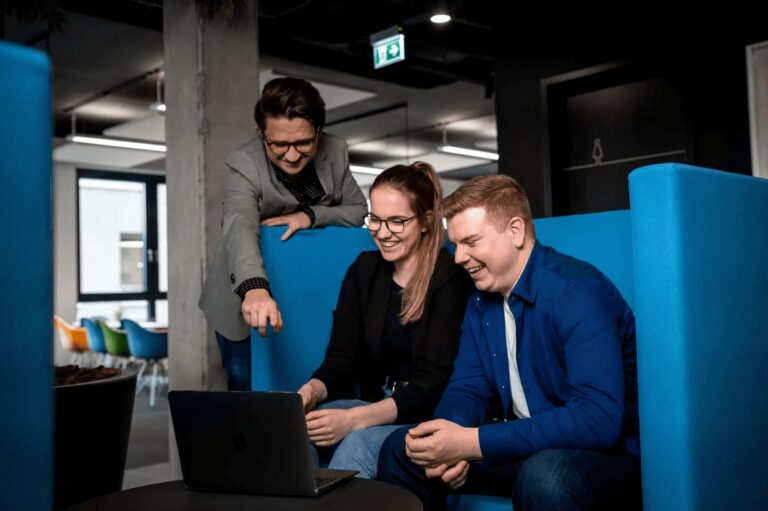 Die digitale Marktplatz navigieren: SEO-Agentur für Autohäuser